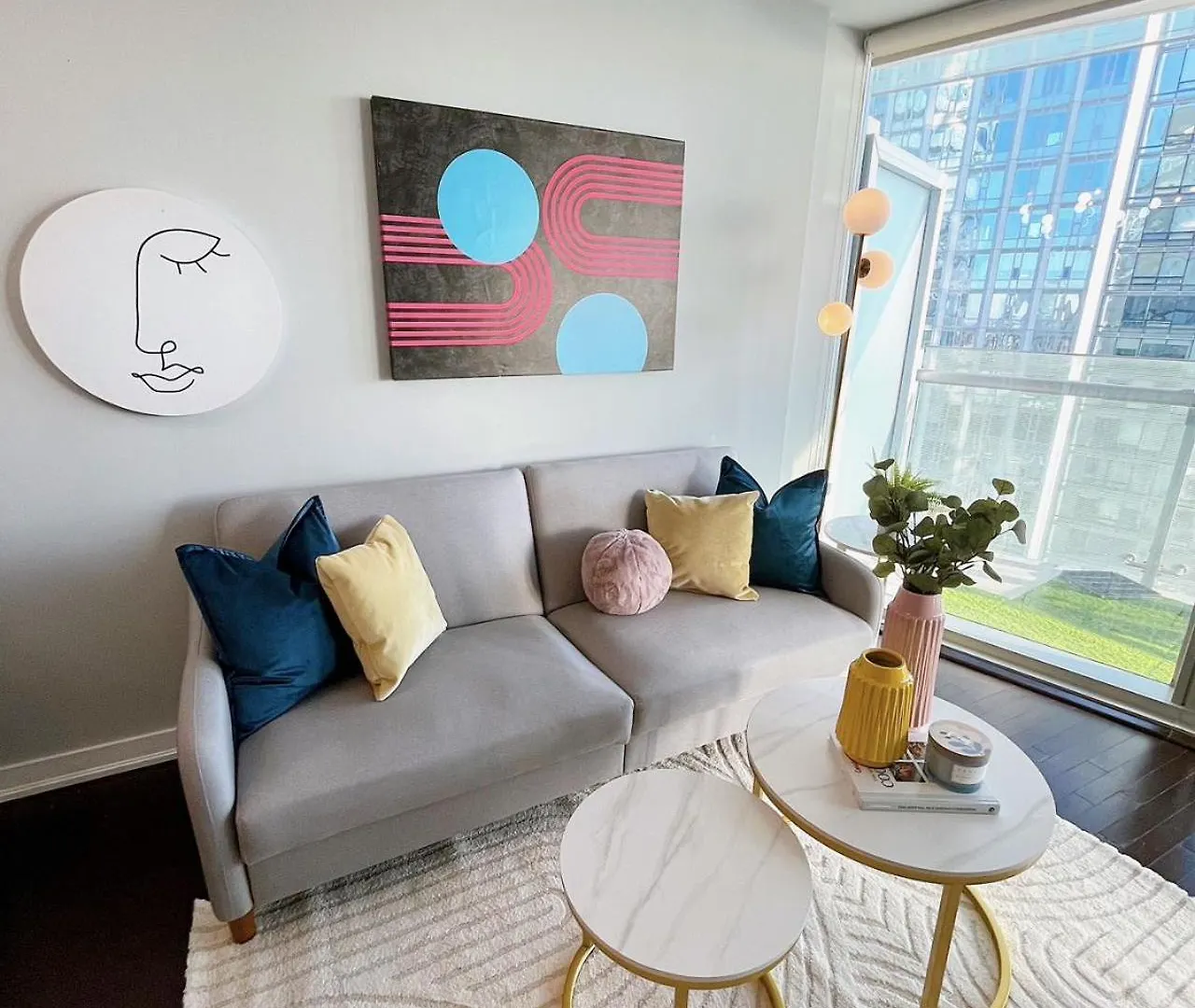 Skytree Modern Suites Toronto
